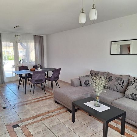 Apartments Place4You Bjelovar Eksteriør bilde